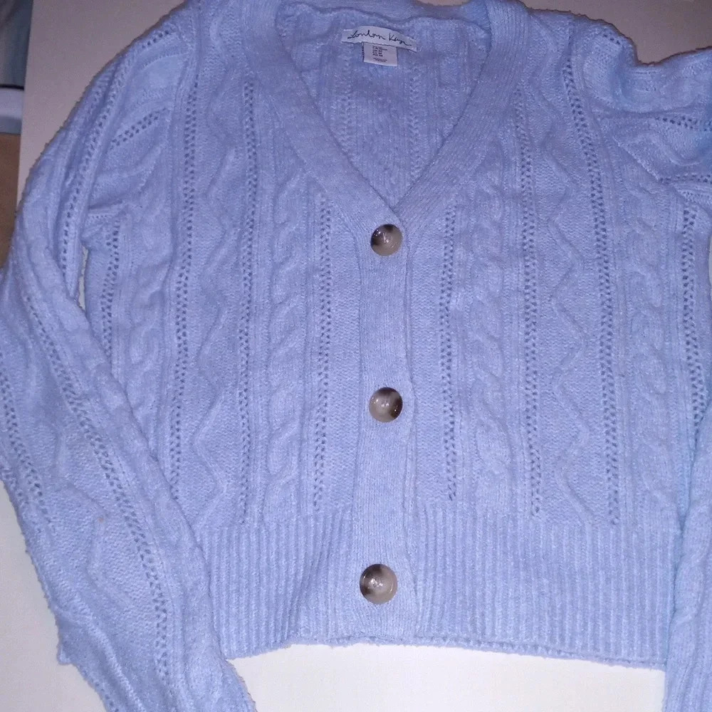 London Kaye MD cable knit button-up sweater